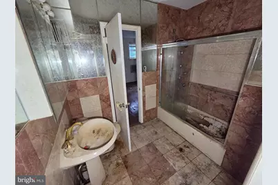2021 Lombard Street, Philadelphia, PA 19146 - Photo 20