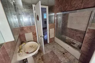 2021 Lombard St, Philadelphia, PA 19146 - Photo 20