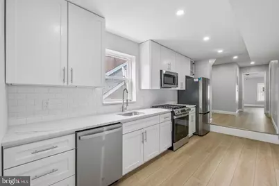 617 8th Street S #3, Philadelphia, PA 19147 - Photo 2