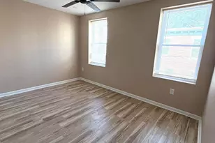 404 Watkins St, Philadelphia, PA 19148 - Photo 8