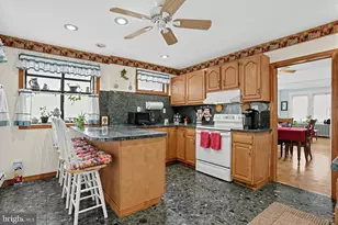 7922 Frontenac St, Philadelphia, PA 19111 - Photo 10