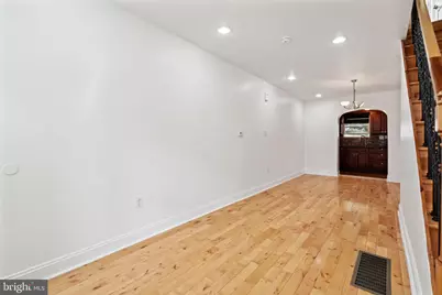 2553 Collins Street, Philadelphia, PA 19125 - Photo 4