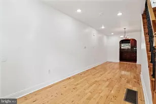2553 Collins St, Philadelphia, PA 19125 - Photo 4