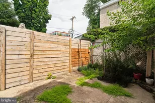 2553 Collins St, Philadelphia, PA 19125 - Photo 10