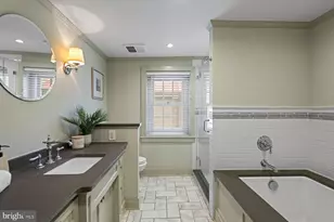 306 Cypress St, Philadelphia, PA 19106 - Photo 18