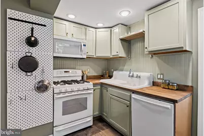 440 N 38th Street, Philadelphia, PA 19104 - Photo 18