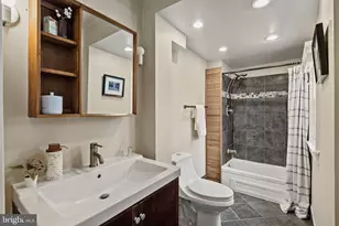 440 N 38th St, Philadelphia, PA 19104 - Photo 30
