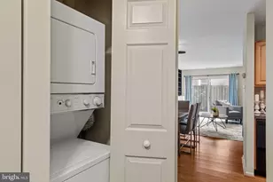 878 N Pennock St, Philadelphia, PA 19130 - Photo 10