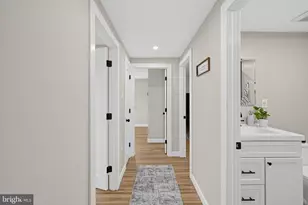 817 Rennard Cir, Philadelphia, PA 19116 - Photo 18