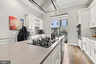 624 Pierce St, Philadelphia, PA 19148 - Photo 10