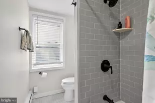 2440 E Gordon St, Philadelphia, PA 19125 - Photo 16