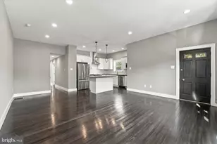 7242 Hill Rd, Philadelphia, PA 19128 - Photo 8