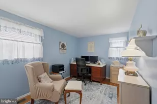 1977 Merlin Rd, Philadelphia, PA 19116 - Photo 32