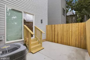 1019 W Orleans St, Philadelphia, PA 19133 - Photo 10