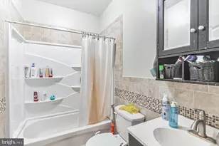 333 N 40th St, Philadelphia, PA 19104 - Photo 2