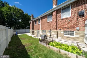 730 Charette Rd, Philadelphia, PA 19115 - Photo 2