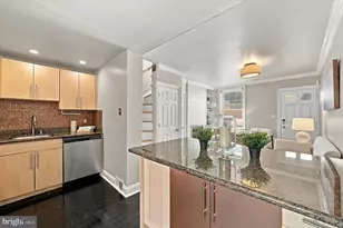 2700 South St, Philadelphia, PA 19146 - Photo 10