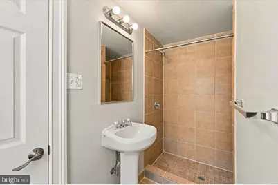 2700 South Street #2706, Philadelphia, PA 19146 - Photo 18