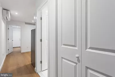 709 S 19th Street #2R, Philadelphia, PA 19146 - Photo 6