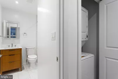 709 S 19th Street #2R, Philadelphia, PA 19146 - Photo 2