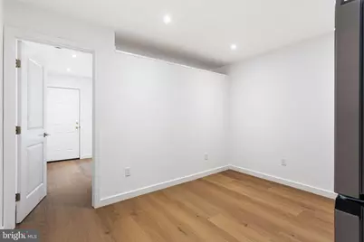 709 S 19th Street #2R, Philadelphia, PA 19146 - Photo 4