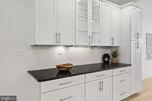 765 S 15th St, Philadelphia, PA 19146 - Photo 22