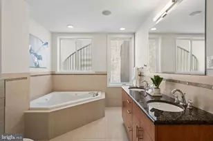 765 S 15th St, Philadelphia, PA 19146 - Photo 48