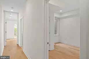 765 S 15th St, Philadelphia, PA 19146 - Photo 34