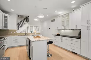 765 S 15th St, Philadelphia, PA 19146 - Photo 18