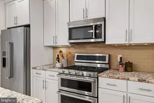765 S 15th St, Philadelphia, PA 19146 - Photo 20
