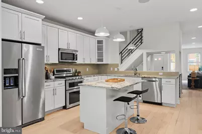 765 S 15th Street, Philadelphia, PA 19146 - Photo 18