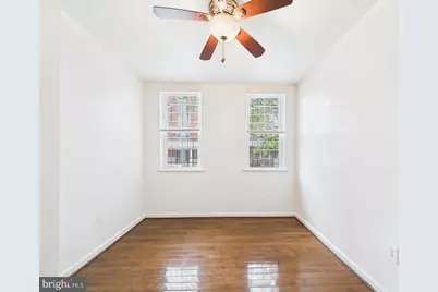 521 N 35th Street, Philadelphia, PA 19104 - Photo 2