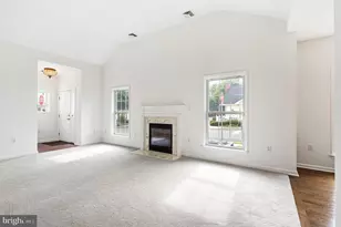 2683 Marigold Ln, Philadelphia, PA 19116 - Photo 6