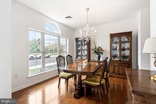 2683 Marigold Ln, Philadelphia, PA 19116 - Photo 8