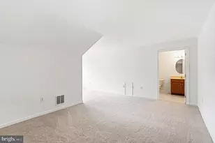 2683 Marigold Ln, Philadelphia, PA 19116 - Photo 24
