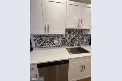 648 N 38th Street, Philadelphia, PA 19104 - Photo 16