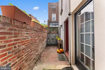 718 Addison Street #F, Philadelphia, PA 19147 - Photo 2