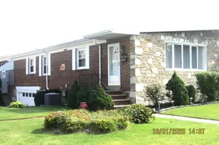 147 Dimarco Dr, Philadelphia, PA 19154 - Photo 1