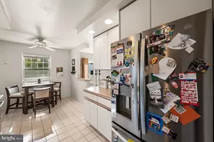 13043 Worthington Rd, Philadelphia, PA 19116 - Photo 12