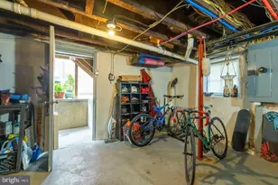328 N 39th St, Philadelphia, PA 19104 - Photo 42