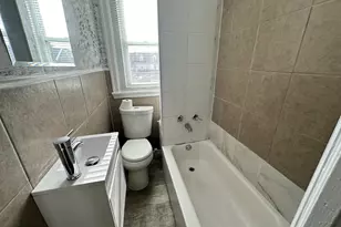4711 Hawthorne St, Philadelphia, PA 19124 - Photo 6