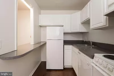 2311 Spruce Street #202, Philadelphia, PA 19103 - Photo 6