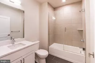 1300 S 19th St, Philadelphia, PA 19146 - Photo 6