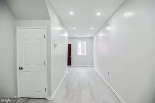 2864 N Leithgow St, Philadelphia, PA 19133 - Photo 2