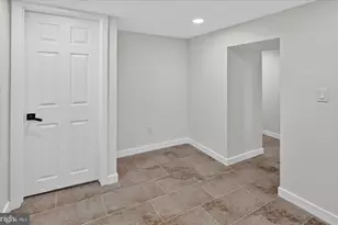 1322 S Lindenwood St, Philadelphia, PA 19143 - Photo 44