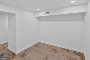 1322 S Lindenwood St, Philadelphia, PA 19143 - Photo 46