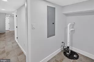 1322 S Lindenwood St, Philadelphia, PA 19143 - Photo 34