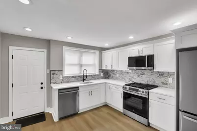 810 Watkins Street, Philadelphia, PA 19148 - Photo 4