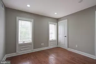 2463 Amber St, Philadelphia, PA 19125 - Photo 10