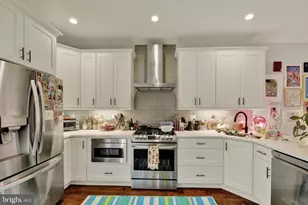 162 W Sharpnack, Philadelphia, PA 19119 - Photo 8